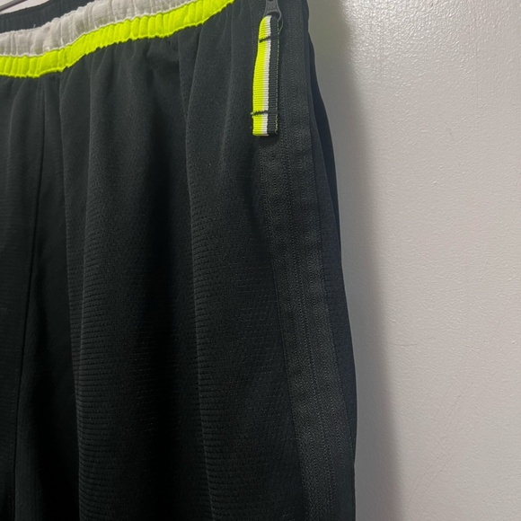 Nike DRI-FIT  Athletic Shorts - Picture 3 of 4